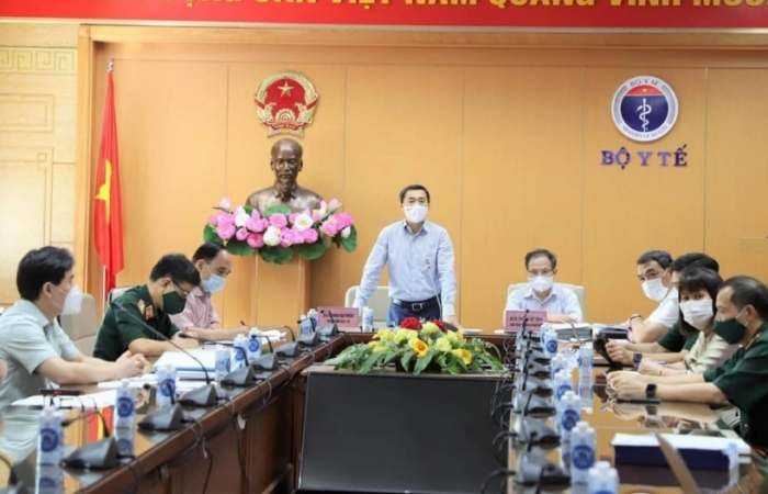 Họp khẩn xem xét dữ liệu thử nghiệm lâm sàng vắc xin Nano Covax