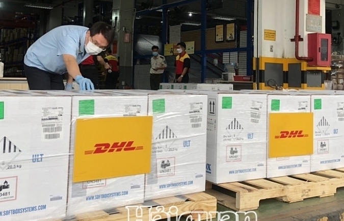 Hải quan TPHCM thực hiện miễn thuế cho trên 90 doanh nghiệp nhập hàng phòng chống dịch