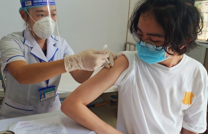 Khẩn trương hướng dẫn phác đồ điều trị Covid-19 cho trẻ em dưới 12 tuổi