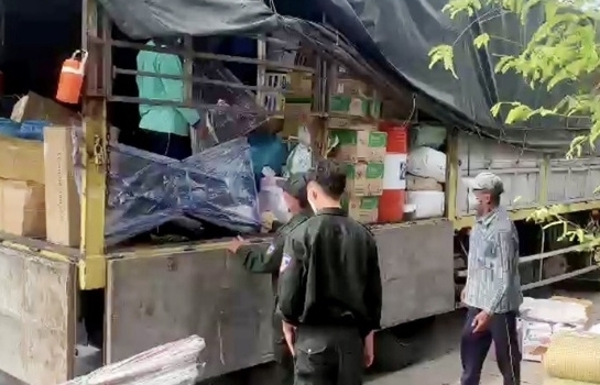 Bắt giữ hơn 5.000 sản phẩm hàng hóa nghi nhập lậu