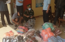 hai quan dong thap bat vu xuat lau gan 250000 chiec khau trang