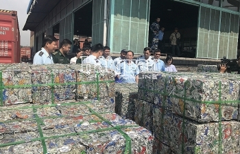 Công an truy nã nữ giám đốc xuất lậu 4 container phế liệu