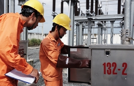 TPHCM: Không cắt điện trong tháng cao điểm nắng nóng
