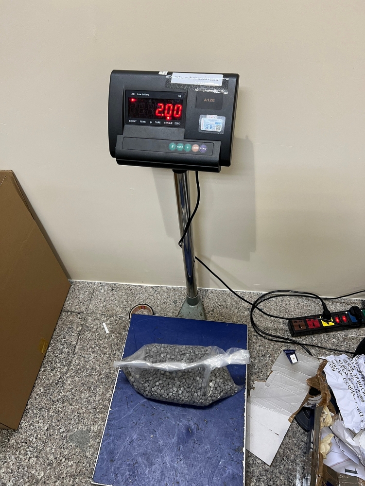 Những hình ảnh Hải quan TPHCM bắt giữ trên 11kg ma túy ngụy trang trong tuýp kem đánh răng