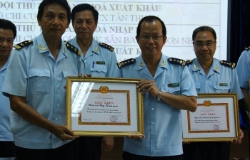 Đảng bộ Cục Hải quan TPHCM: Khen thưởng nhiều tập thể, cá nhân