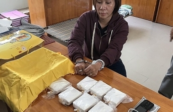 Bắt ma tuý nguỵ trang trong hộp yến sào