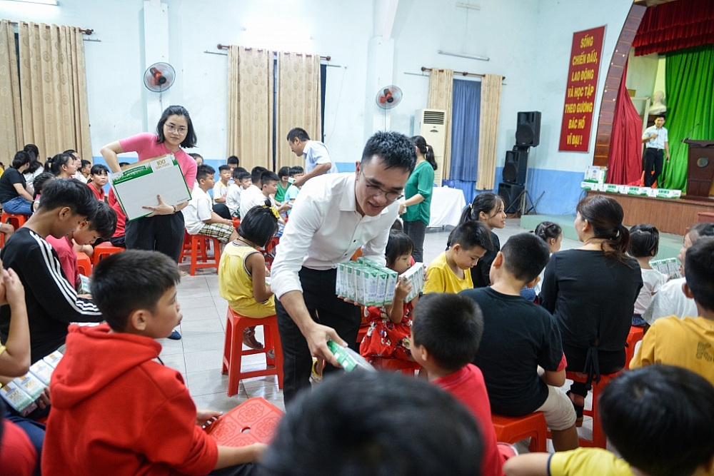 Quỹ sữa vươn cao Việt Nam 2021 của Vinamilk sẽ có thêm 31.000 ly sữa