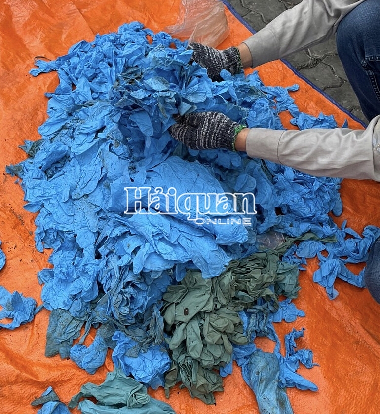 Điều chưa biết về doanh nghiệp nhập khẩu gần 15 tấn găng tay cũ