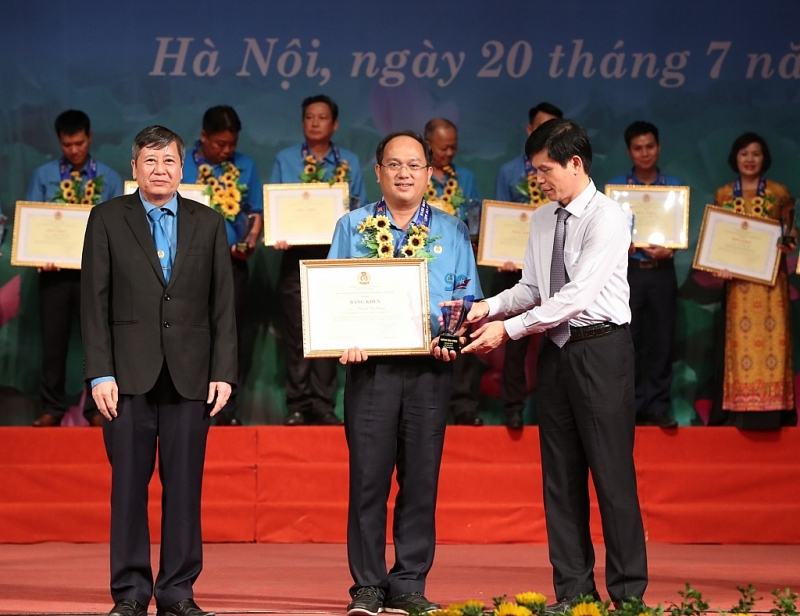 chu tich cong doan co so cuc hai quan quang ngai duoc tuyen duong toan quoc