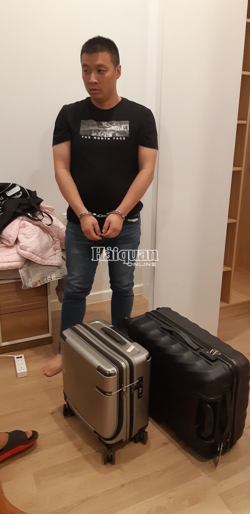 boc tran thu doan cat giau ma tuy trong da xay dung