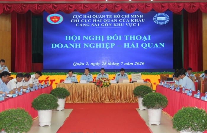 Hải quan TPHCM đối thoại, tháo gỡ vướng mắc cho hơn 100 doanh nghiệp