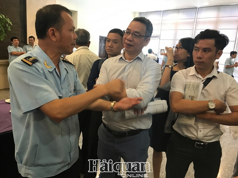 hai quan tphcm doi thoai voi gan 200 dai ly hai quan