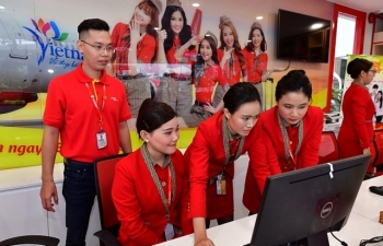 Hoàn tất thủ tục bay ngay tại phòng vé