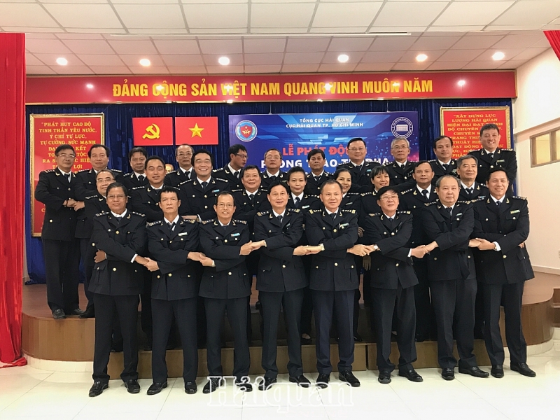 hai quan tphcm phat dong phong trao thi dua thuc hien van hoa cong so