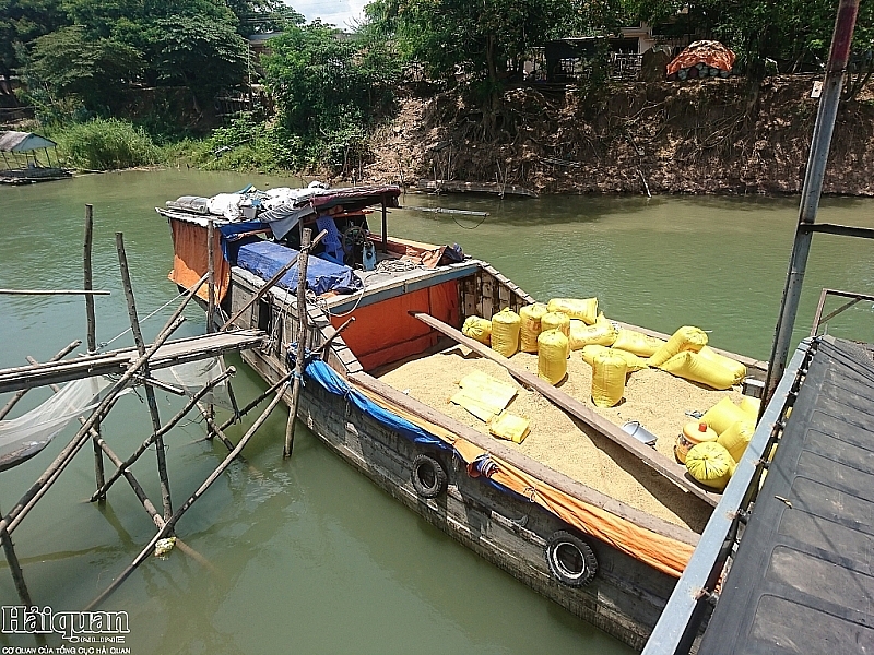 hai bo con cung vao tu vi buon lau