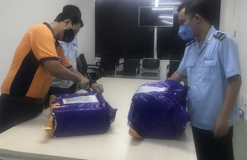 Kiến nghị không xử phạt cá nhân chậm nhận hàng do ảnh hưởng từ dịch Covid-19