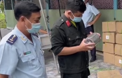 Hải quan An Giang phối hợp bắt lô hàng lậu trị giá 1 tỷ đồng