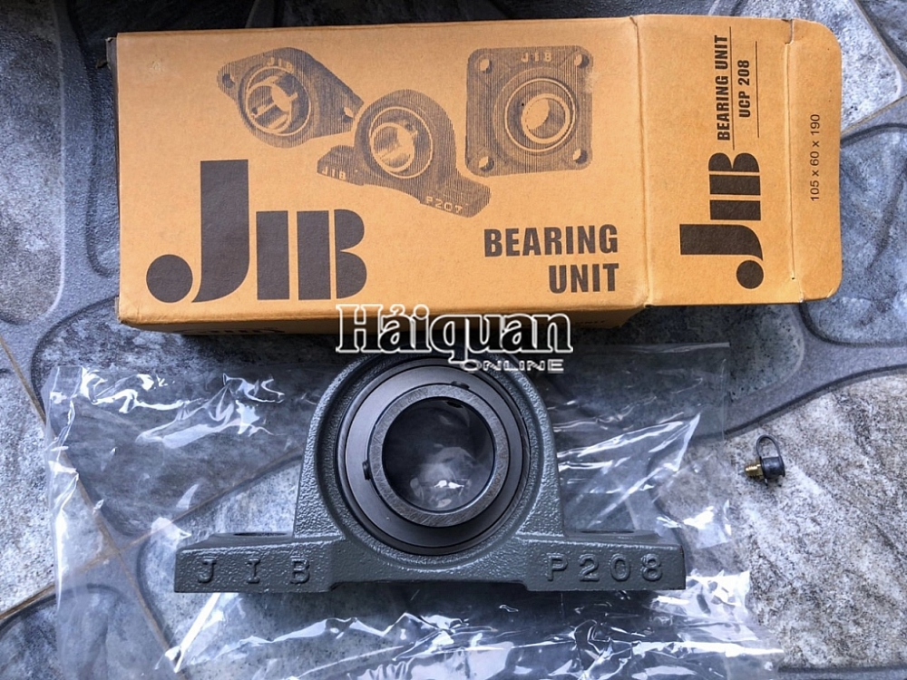 Lợi dụng đêm tối, xe tải chở hàng hóa trị giá 1,5 tỷ đồng nghi nhập lậu