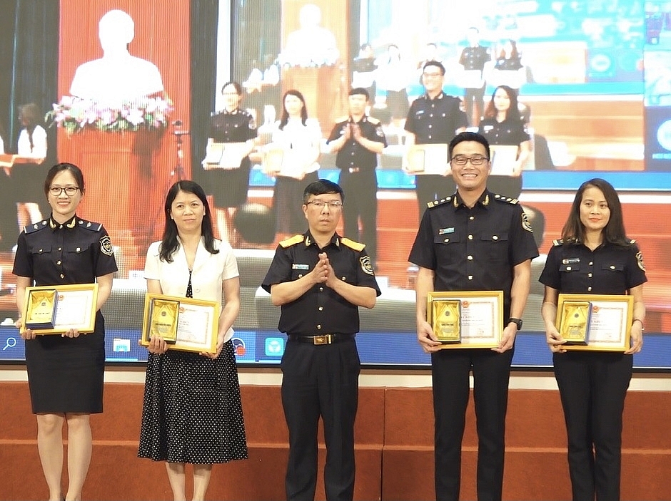 Trao giải Cuộc thi tìm hiểu pháp luật và công tác phòng, chống ma túy của Ngành Hải quan