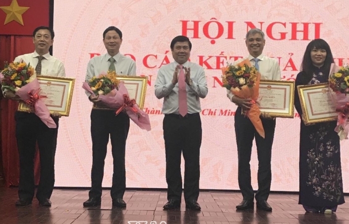 Chủ tịch UBND TPHCM Nguyễn Thành Phong biểu dương Cục Hải quan TPHCM