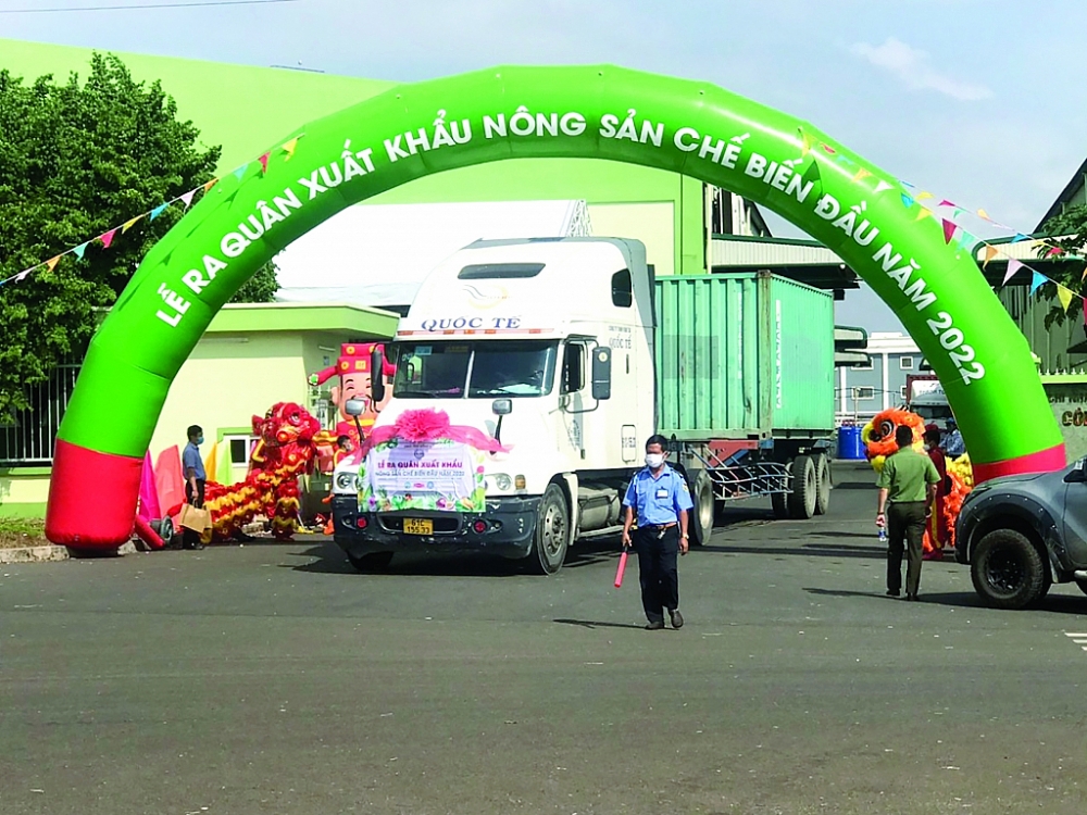 Lô hàng trái cây chế biến khẩu xuất sang thị trường châu Âu, Hàn Quốc, Nhật Bản, Nga, Trung Đông đầu tiên trong năm 2022 đã được ngành chức năng tỉnh Đồng Nai thực hiện trong ngày 5/1.	 Ảnh: ST
