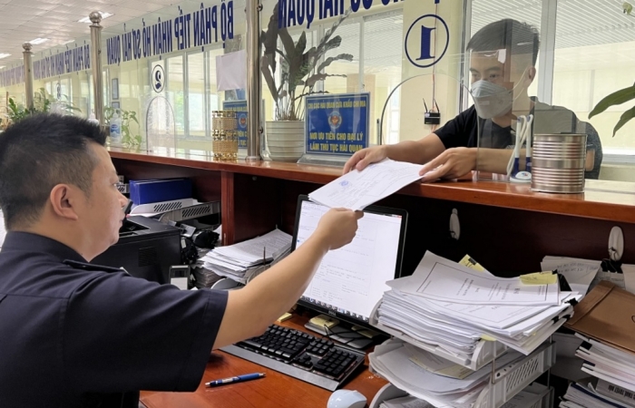 Khai bổ sung ghi chú trên tờ khai xuất khẩu để phục vụ hoàn thuế nhập khẩu