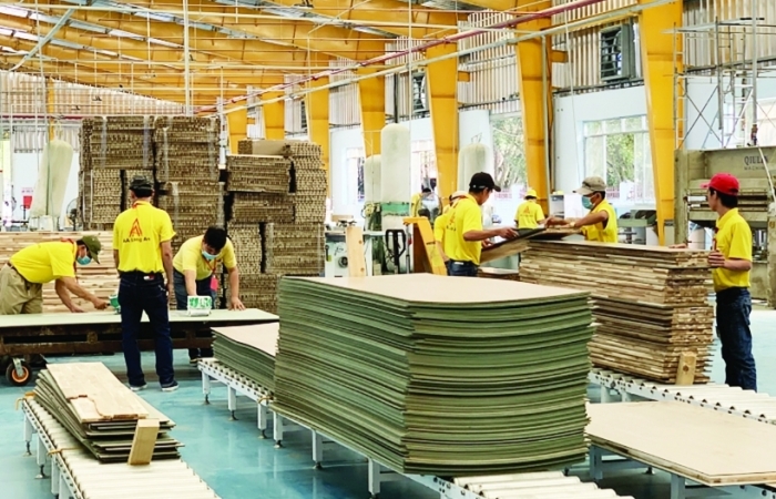 Làm gì để giảm thiểu tác động của biện pháp phòng vệ thương mại?