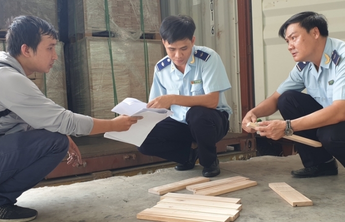 Hải quan góp phần lấp lỗ hổng chính sách quản lý hàng hóa xuất nhập khẩu