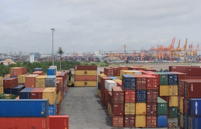 Nguy cơ gian lận khi lưu giữ chung giữa hàng hóa XNK, quá cảnh với hàng hóa nội địa