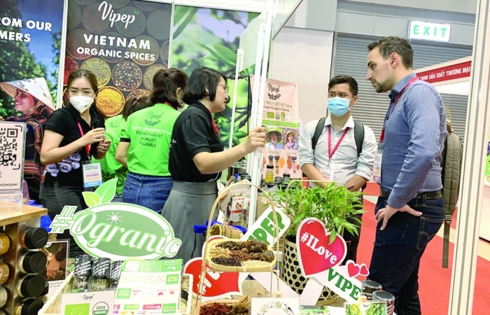 Doanh nghiệp lương thực thực phẩm phải chấp nhận lợi nhuận thấp, thậm chí chỉ hòa vốn
