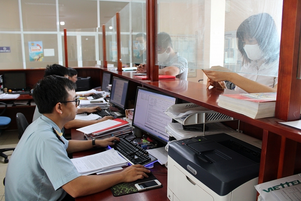 Hoạt động nghiệp vụ tại Chi cục Hải quan Hà Nam (Cục Hải quan Hà Nam Ninh).	Ảnh: H.Nụ