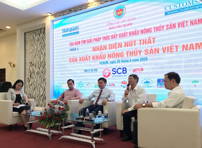 Tháo gỡ những “nút thắt” nào cho xuất khẩu nông sản?