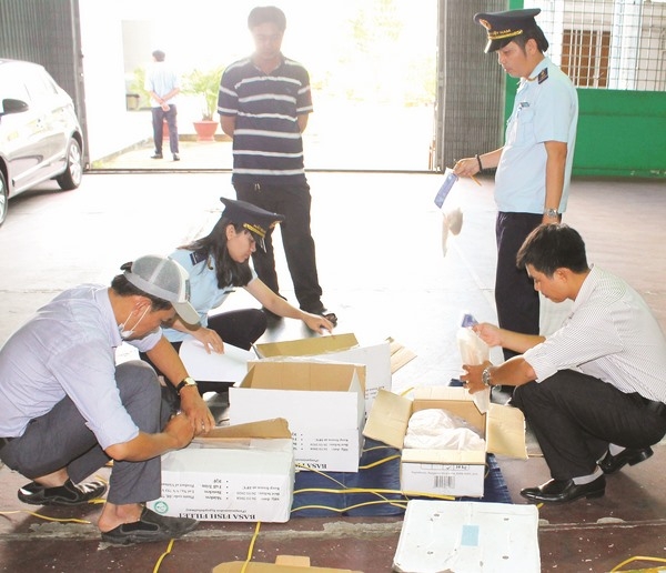 Hải quan Cần Thơ coi trọng quan hệ  đối tác với doanh nghiệp hai quan can tho coi trong quan he doi tac voi doanh nghiep