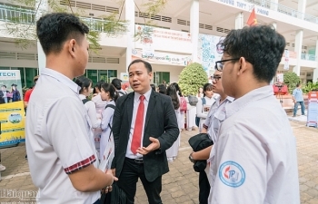 Tư vấn tuyển sinh, chắp cánh những ước mơ