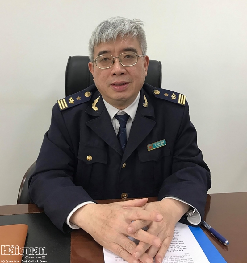 khong thu thue phi hai quan bang tien mat de ngan ngua tieu cuc