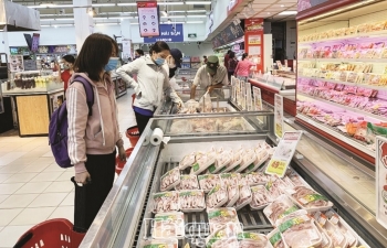 TP Hồ Chí Minh:  Hàng nhiều, giá rẻ, người dân yên tâm