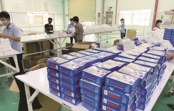 Doanh nghiệp dệt may trông chờ vào  xuất khẩu khẩu trang vải