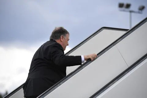 ong pompeo huy tham duc de toi iraq my lai luc duc voi dong minh