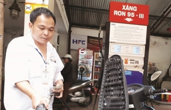 VCCI: Cần cân nhắc loại bỏ giá xăng, giá điện thuộc diện bí mật