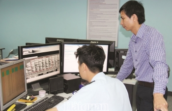 Trưởng thành từ theo dõi hiện đại hóa hải quan
