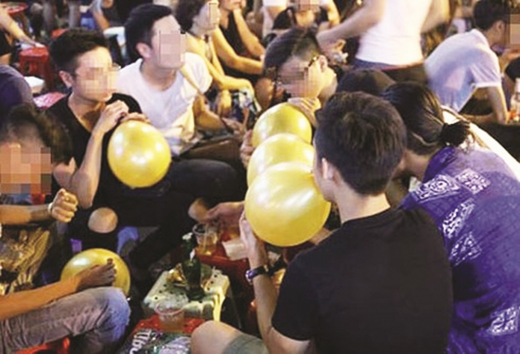 lan dau tien hai quan khoi to vu buon lau khi cuoi n2o
