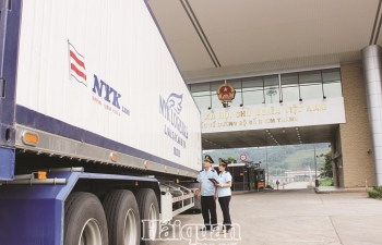 Nỗ lực kéo giảm thời gian thông quan hàng hóa