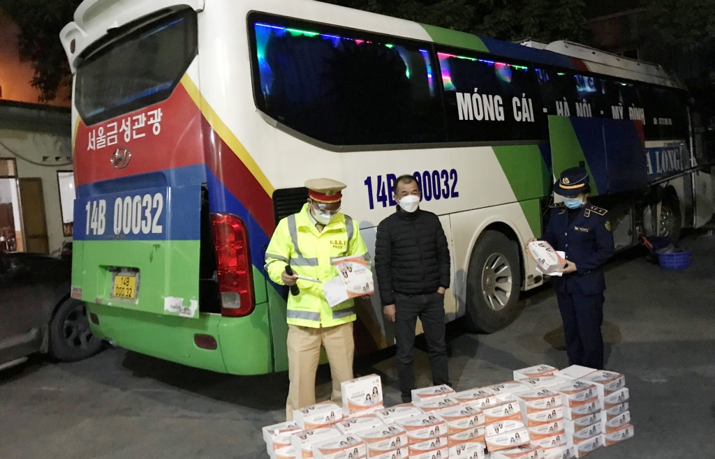 Quảng Ninh: Thu giữ 2.500 bộ kit test nhanh Covid-19 không có giấy tờ