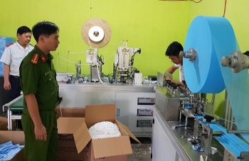 Kiểm soát dây chuyền, thiết bị cũ nhập khẩu để sản xuất khẩu trang