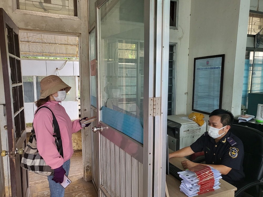 Hoạt động xuất nhập khẩu qua cửa khẩu La Lay vẫn diễn ra bình thường