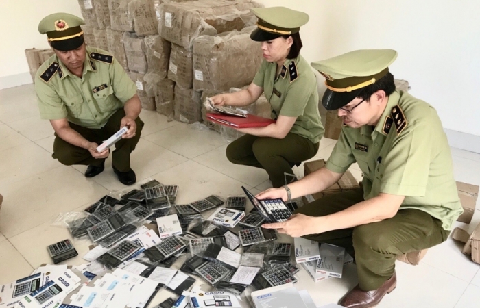Giả danh lực lượng Quản lý thị trường để "vòi" tiền bồi dưỡng
