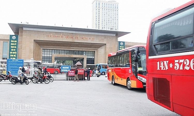 Cửa khẩu Bắc Luân I . Ảnh tử liệu Tạp chí Hải quan).