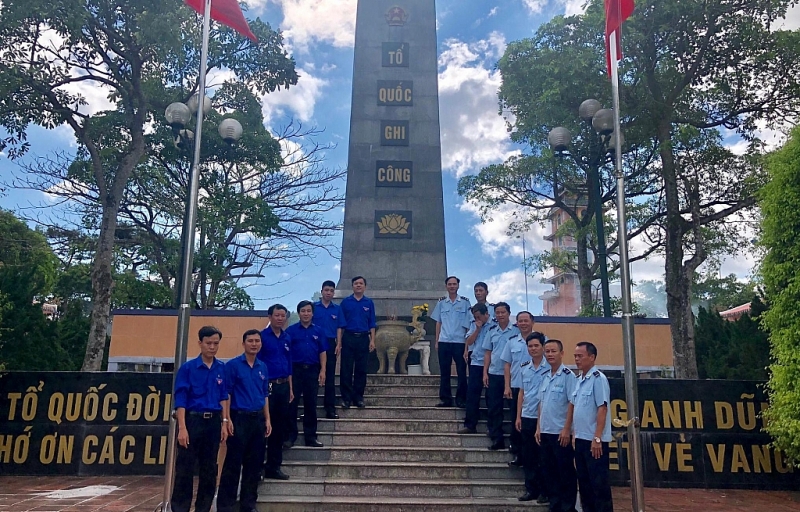thanh nien hai quan quang tri to chuc nhieu hoat dong tri an nhan 277