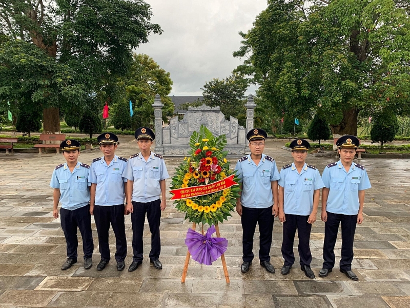 thanh nien hai quan quang tri to chuc nhieu hoat dong tri an nhan 277