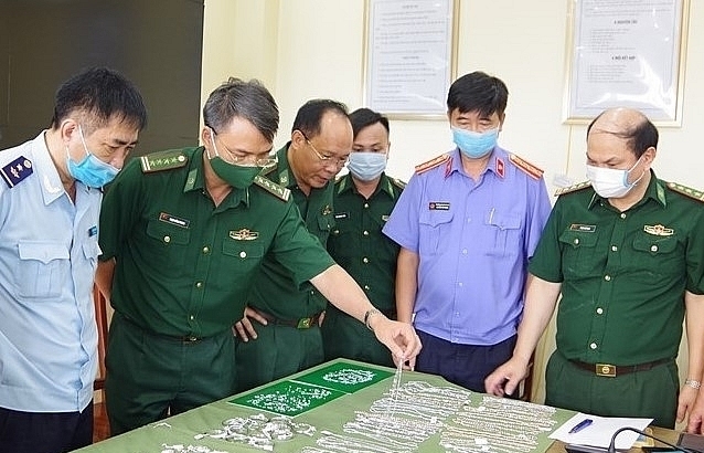 Kiểm soát chống buôn lậu các mặt hàng thiết yếu